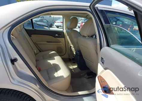 2010 Ford Fusion Sel z USA, uszkodzony, nr VIN 3FAHP0JA5AR273870